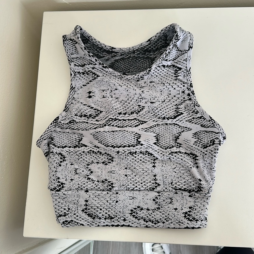 Booty by brabants white and black snake skin top